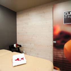 Sauna, vasca idromassaggio, bagno turco, trattamenti per il corpo
