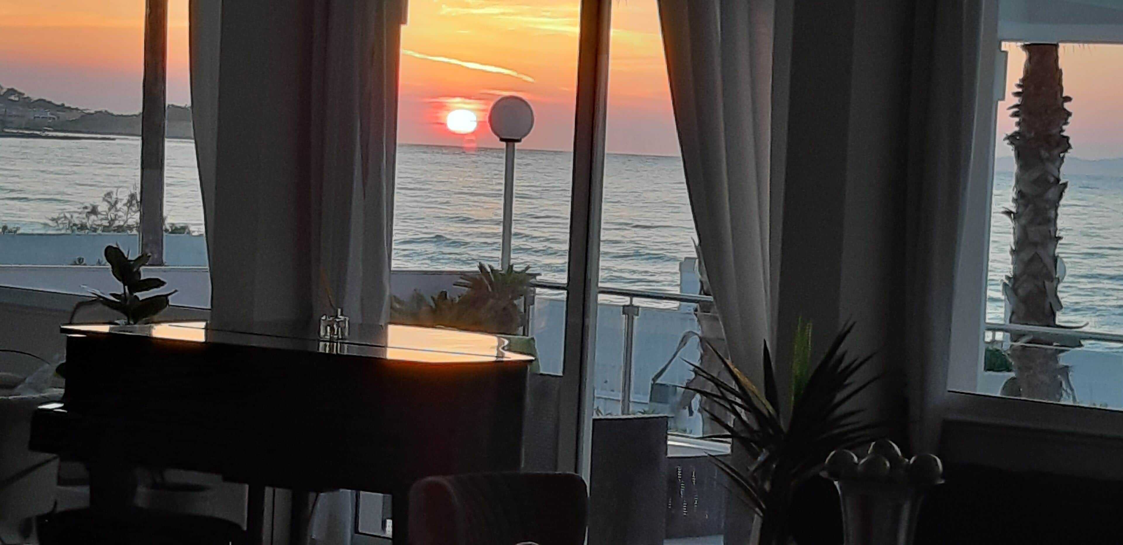 23-inch lcd tv with satellite channels, tv