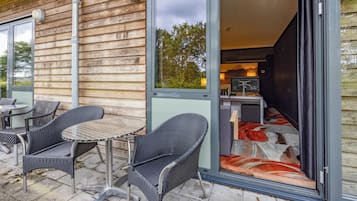 Chambre Double Luxe (Balkon of terras) | Coffres-forts dans les chambres, bureau, rideaux occultants