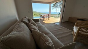 Premium bedding, in-room safe, individually decorated - U Pirellu Résidence (Porto-Vecchio)
