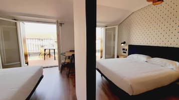 Premium Room | 1 bedroom, hypo-allergenic bedding, memory foam beds, free WiFi