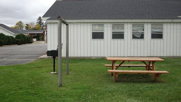 BBQ/picnic area