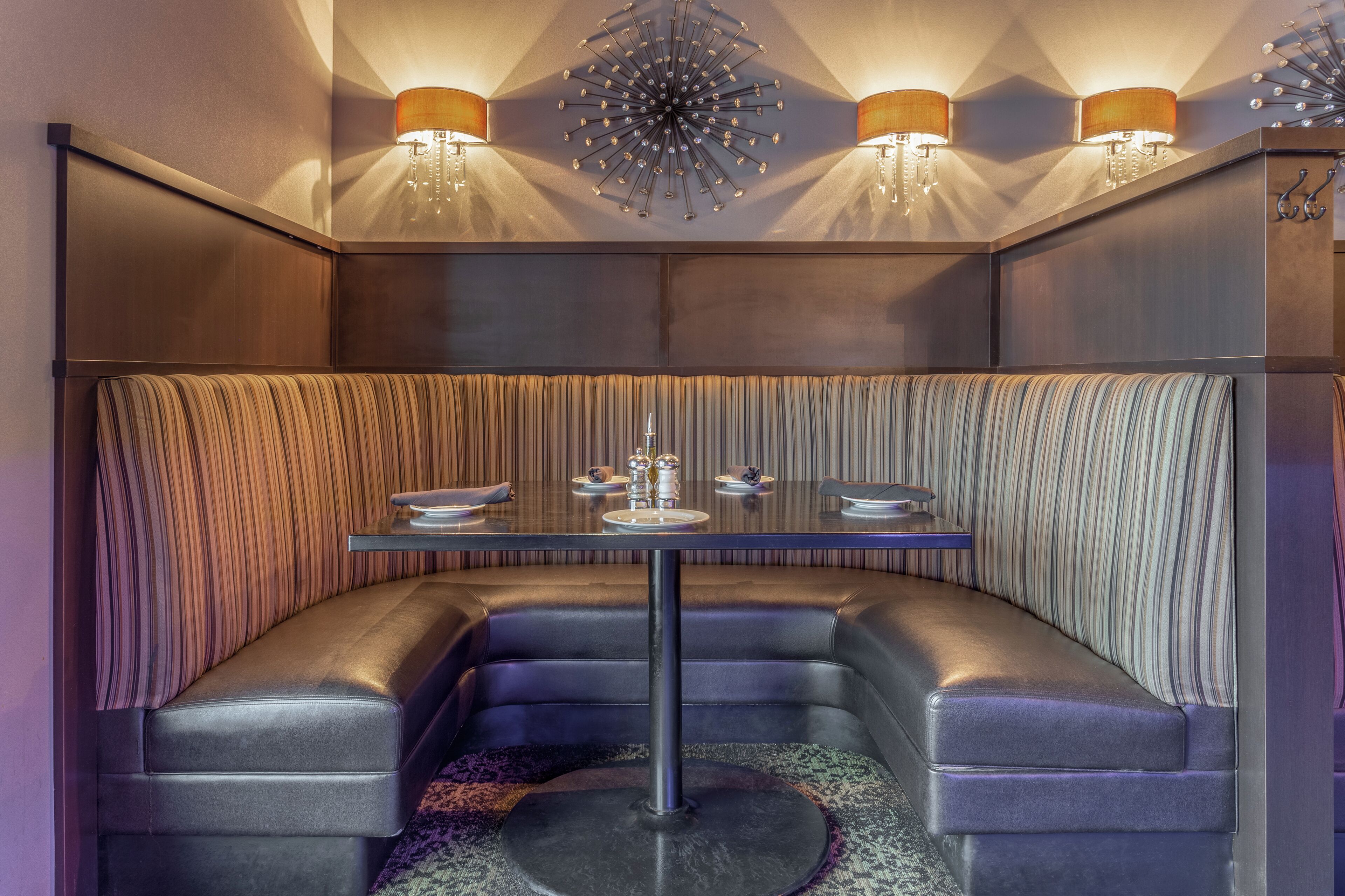 breakfast, lunch, dinner served; italian cuisine