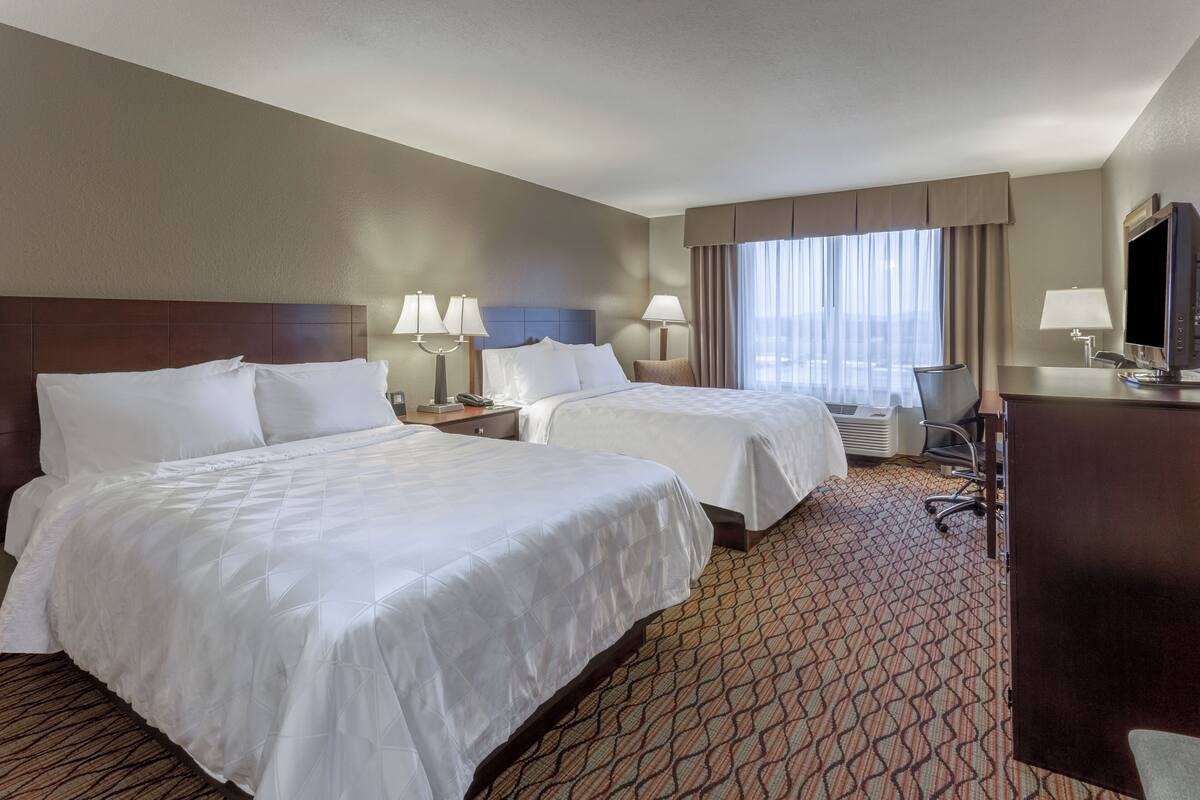 In-room safe, desk, iron/ironing board, rollaway beds