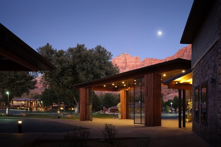 View from property. Red Cliffs Lodge Zion, A Tribute Portfolio Hotel - Marriott Bonvoy