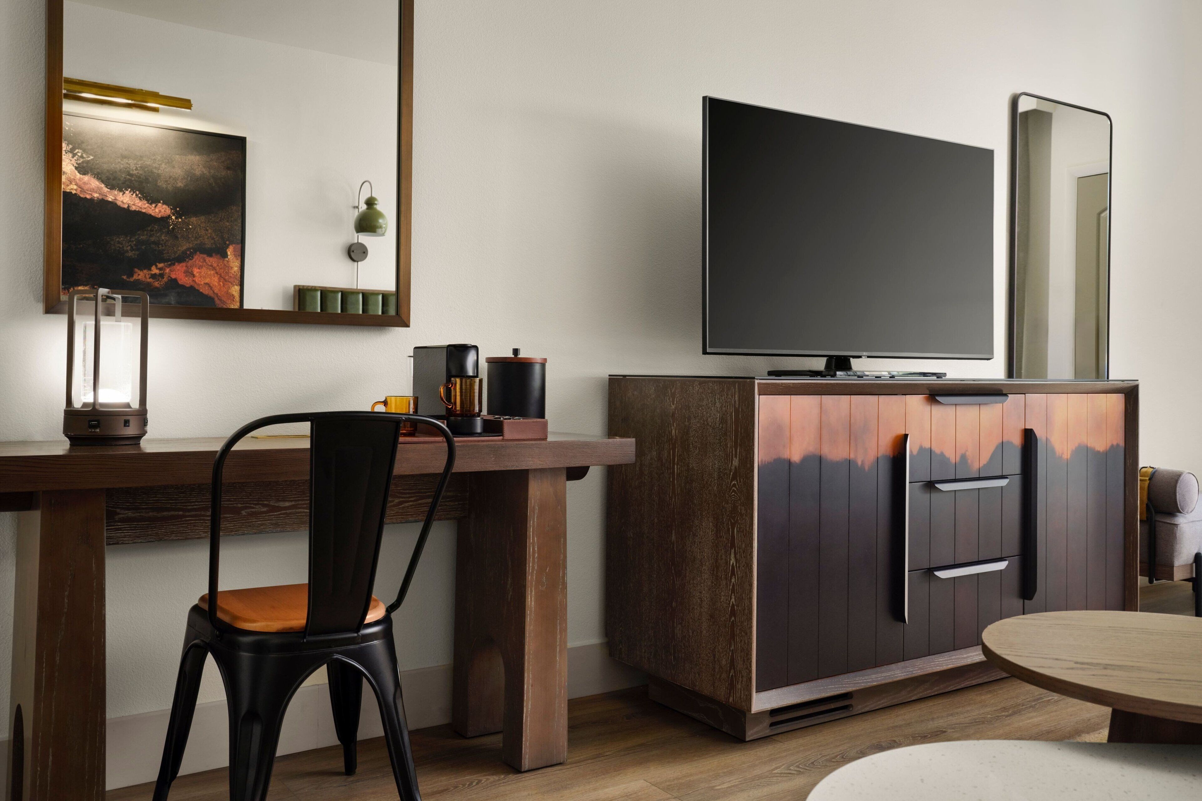 standard room, 1 king bed with sofa bed, non smoking | desk, iron/ironing board, free cots/infant beds, free wifi