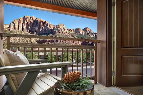 Balcony. Red Cliffs Lodge Zion, A Tribute Portfolio Hotel - Marriott Bonvoy