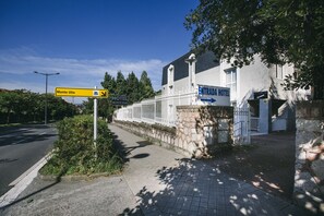 Property entrance - Monte Ulia Hotel (San Sebastián)