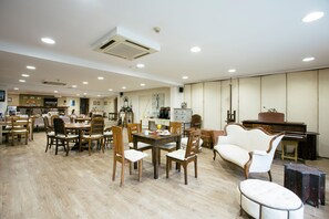 Food court - Monte Ulia Hotel (San Sebastián)