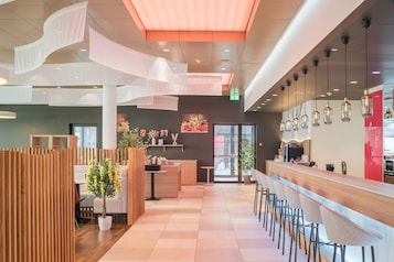 DĂźner et souper servis sur place, cuisine italienne
