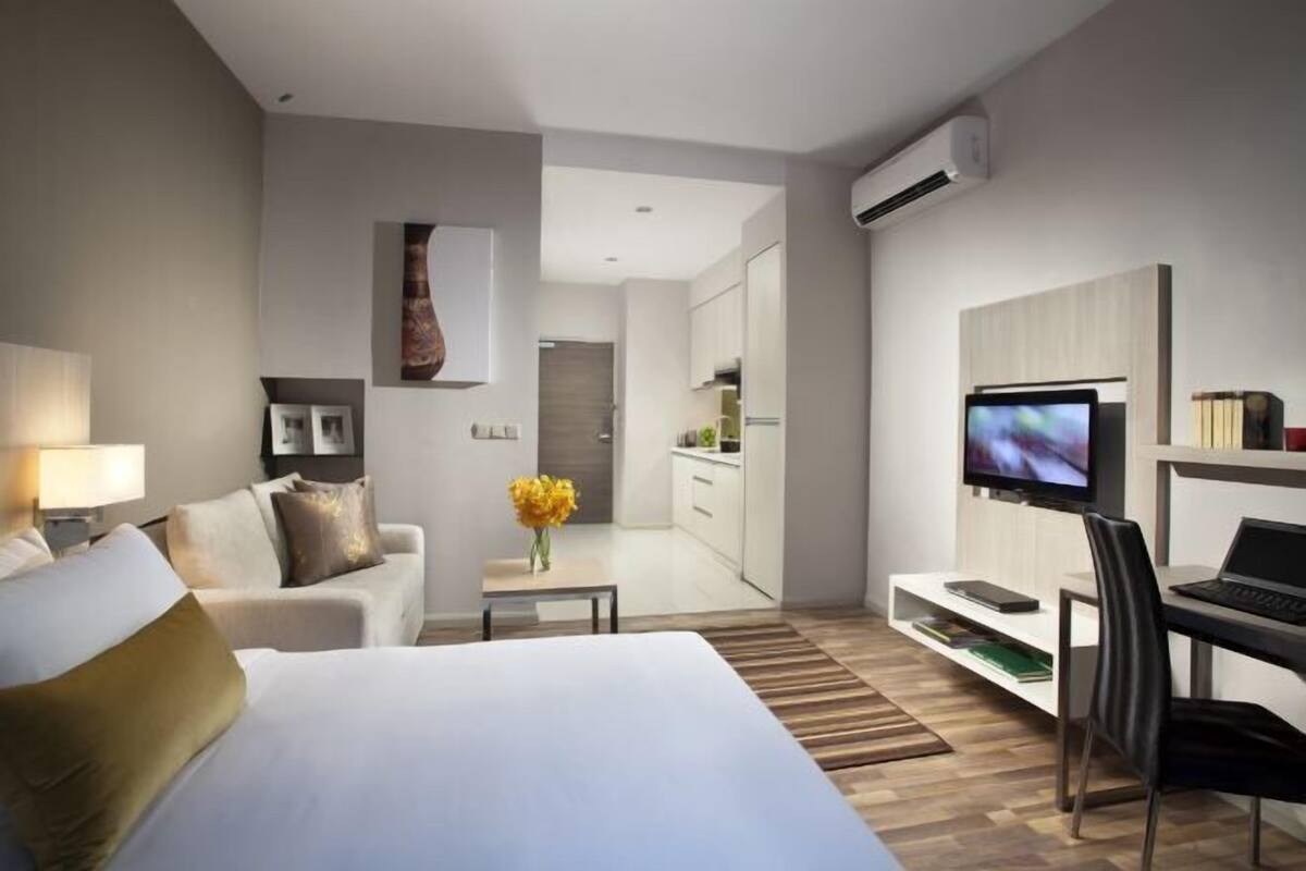 In-room safe, desk, laptop workspace, blackout drapes