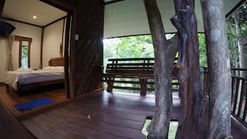 Tree House Deluxe Air-con | Terraza o patio
