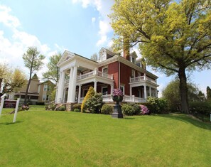 Street view - South Broadway Manor (Scottdale)