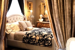 Royal Suite, 2 Bedrooms, Kitchen