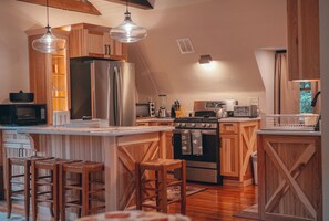 Luxury-Ferienhütte, 1 Schlafzimmer, Blick auf den Innenhof | Eigene Küche