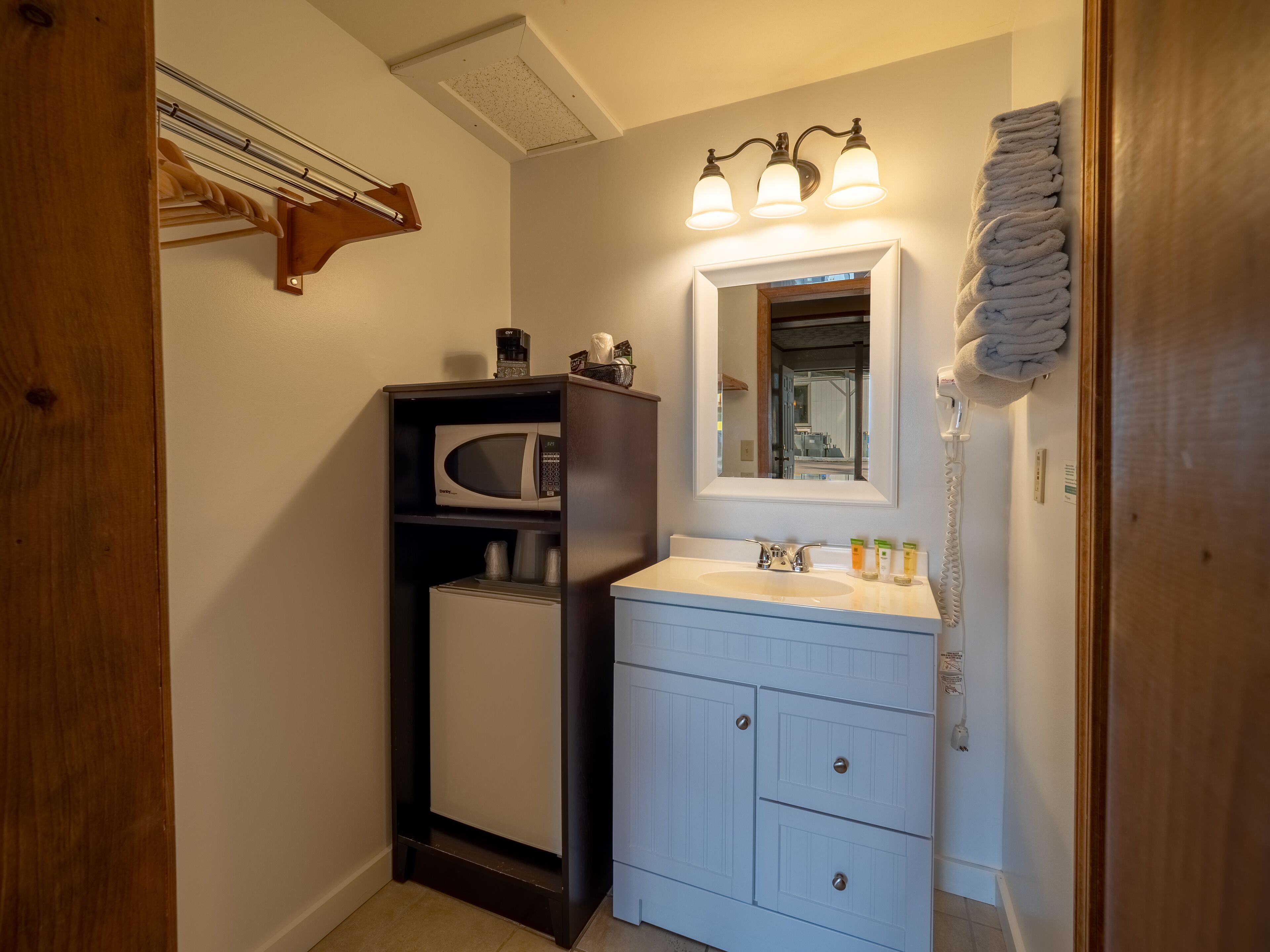 Foto - Lake 'N Pines Motel