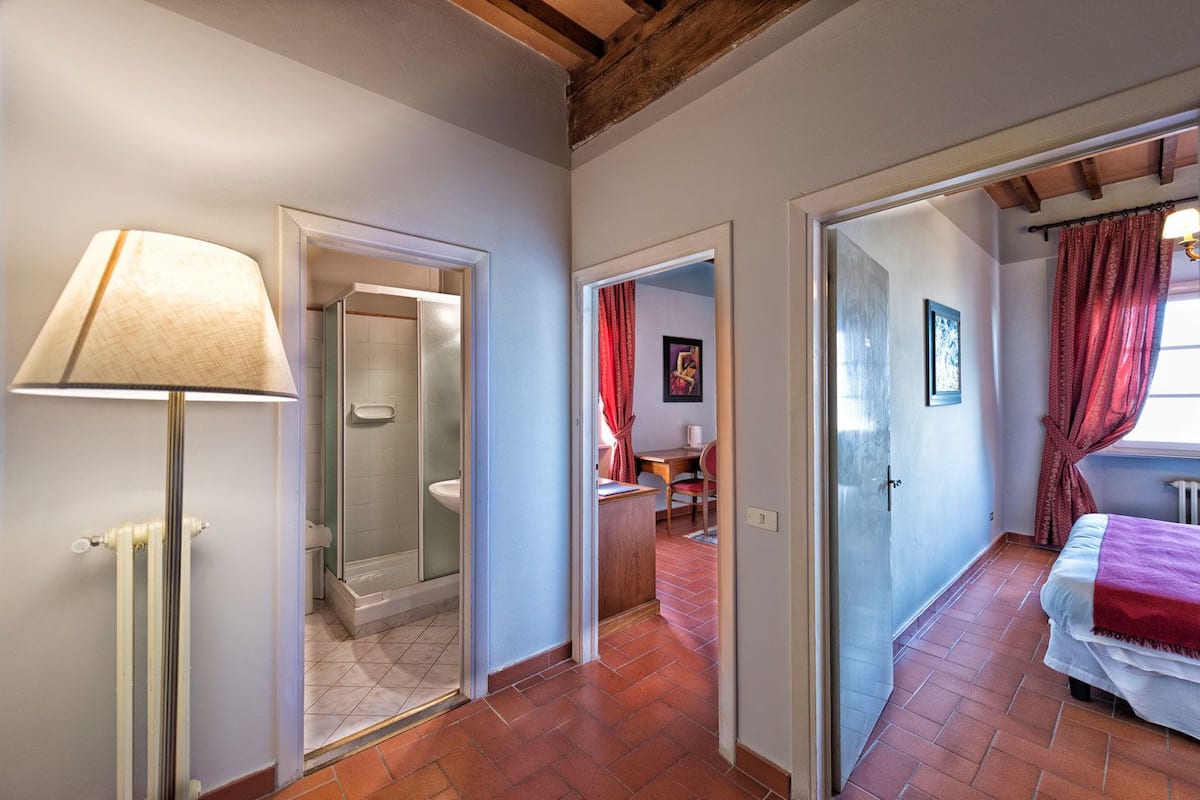 room, connecting rooms | minibar, in-room safe, individually decorated, individually furnished