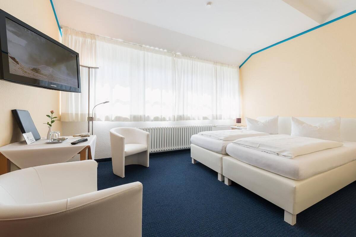 1 bedroom, in-room safe, free wifi, bed sheets