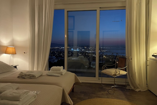 Panoramic Double or Twin Room, 1 Bedroom, City View, Oceanfront | Egyptian cotton sheets, premium bedding, minibar, in-room safe