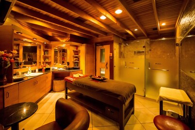 Muthu Silver Springs Hotel