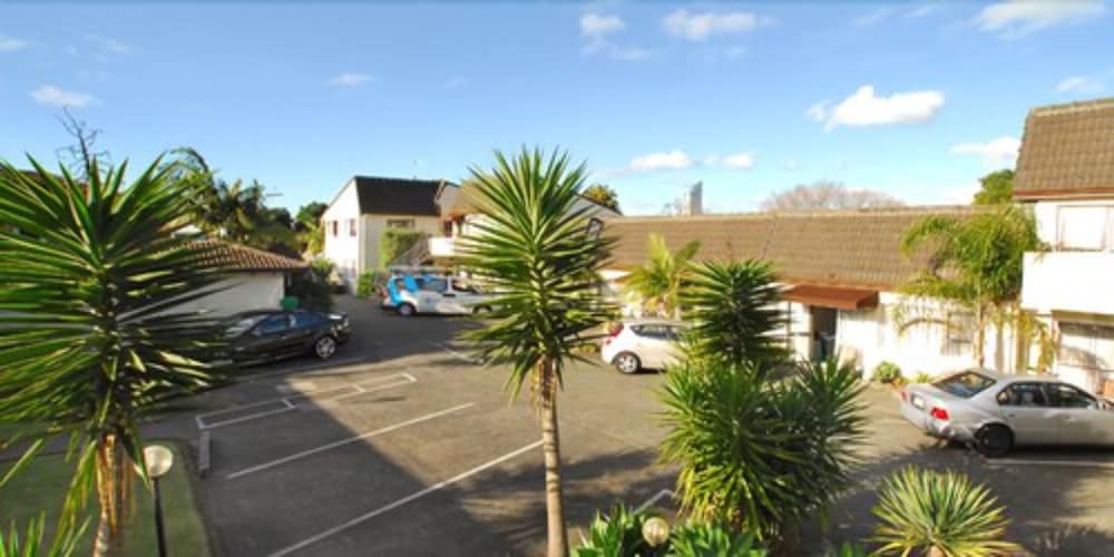 Takapuna Motor Lodge by null