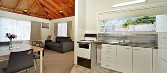 Takapuna Motor Lodge