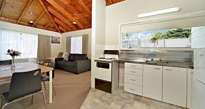 Takapuna Motor Lodge