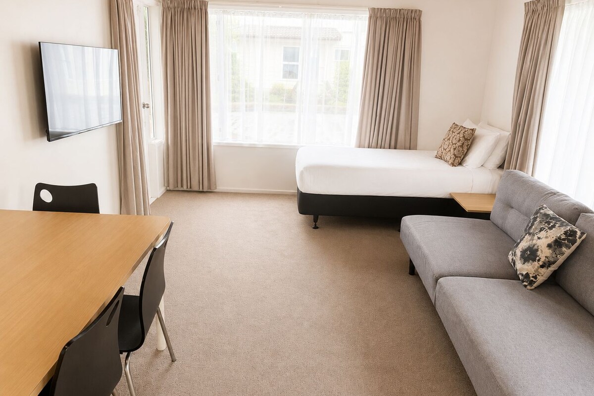 Standard Apartment, 1 Bedroom | Living area