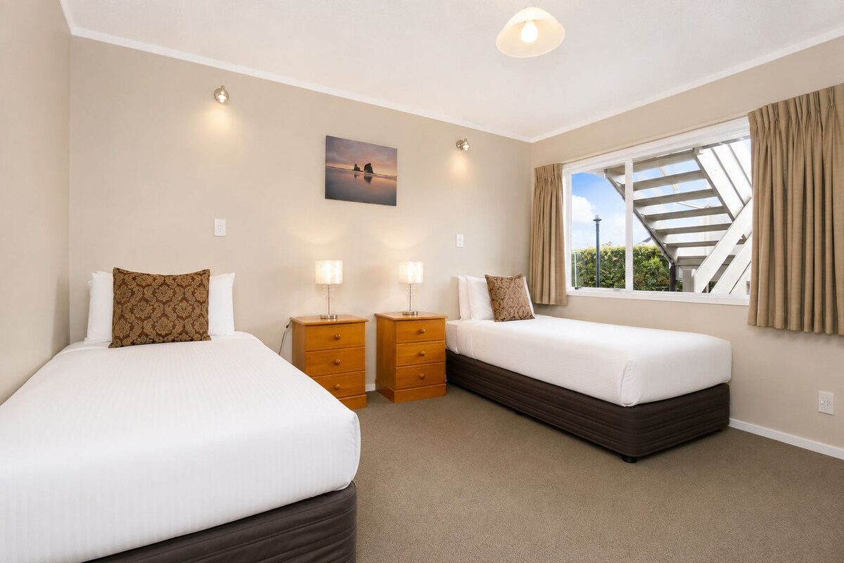 Desk, iron/ironing board, cribs (surcharge), rollaway beds (surcharge)