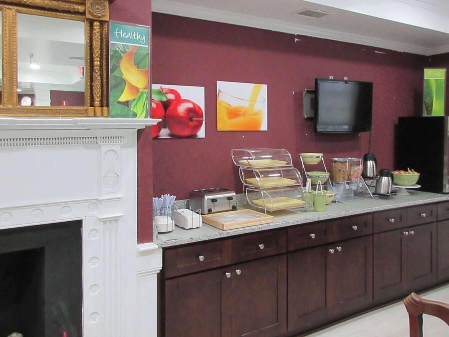 Standard 2 Doubles Non Smoking | Desk, free WiFi, bed sheets