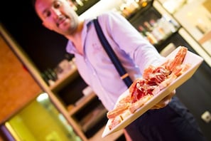 DĂźner et souper servis sur place
