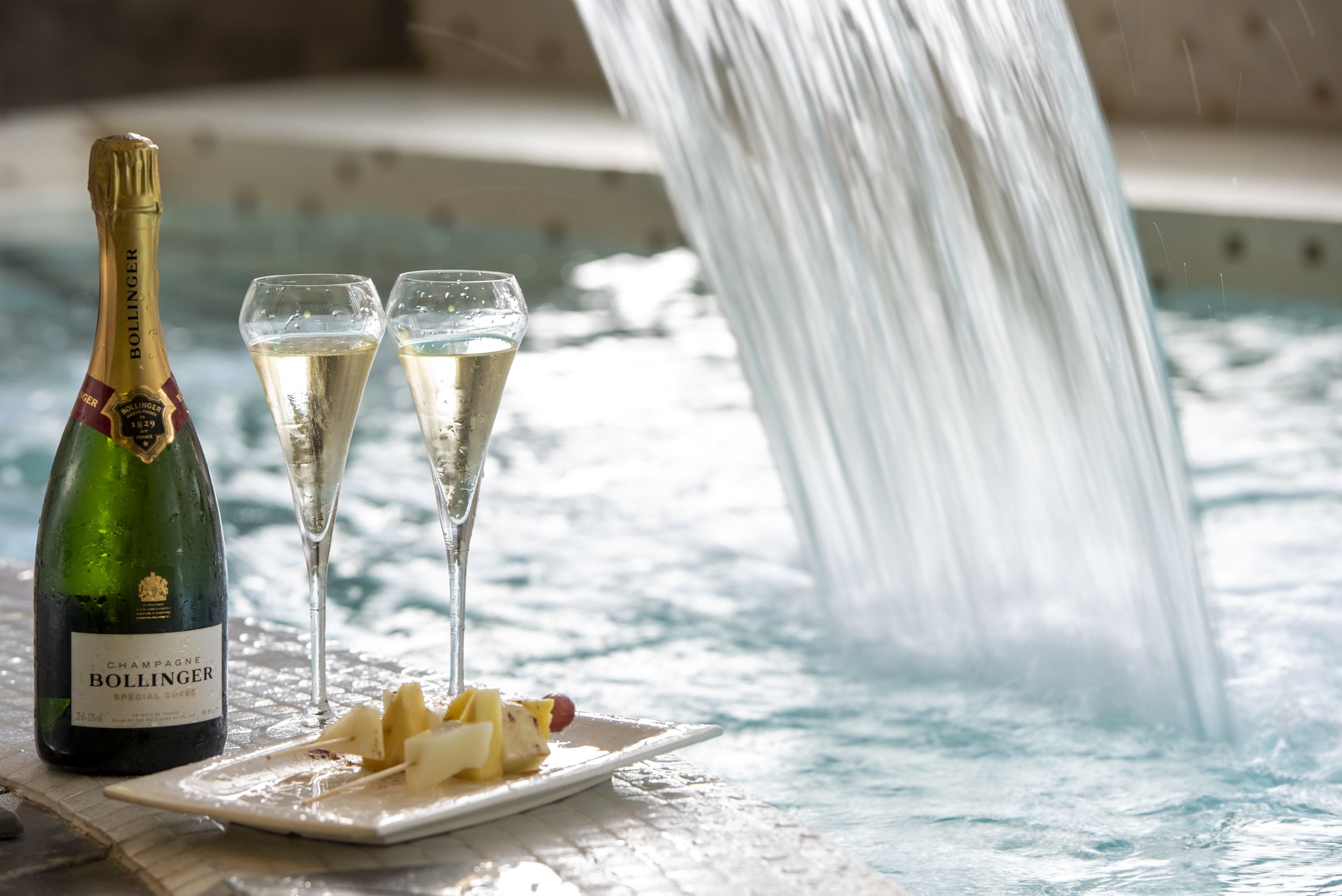 couples treatment room(s), sauna, hot tub, turkish bath/hammam