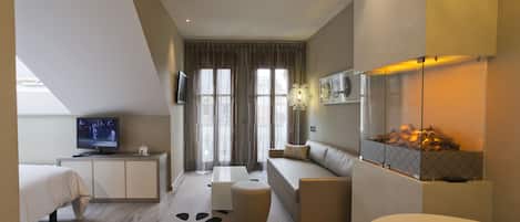 Suite | Minibar, coffres-forts dans les chambres, bureau, chambres insonorisées
