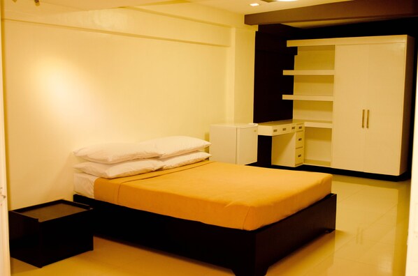 Penthouse | Hochwertige Bettwaren, Minibar, Zimmersafe, Schreibtisch