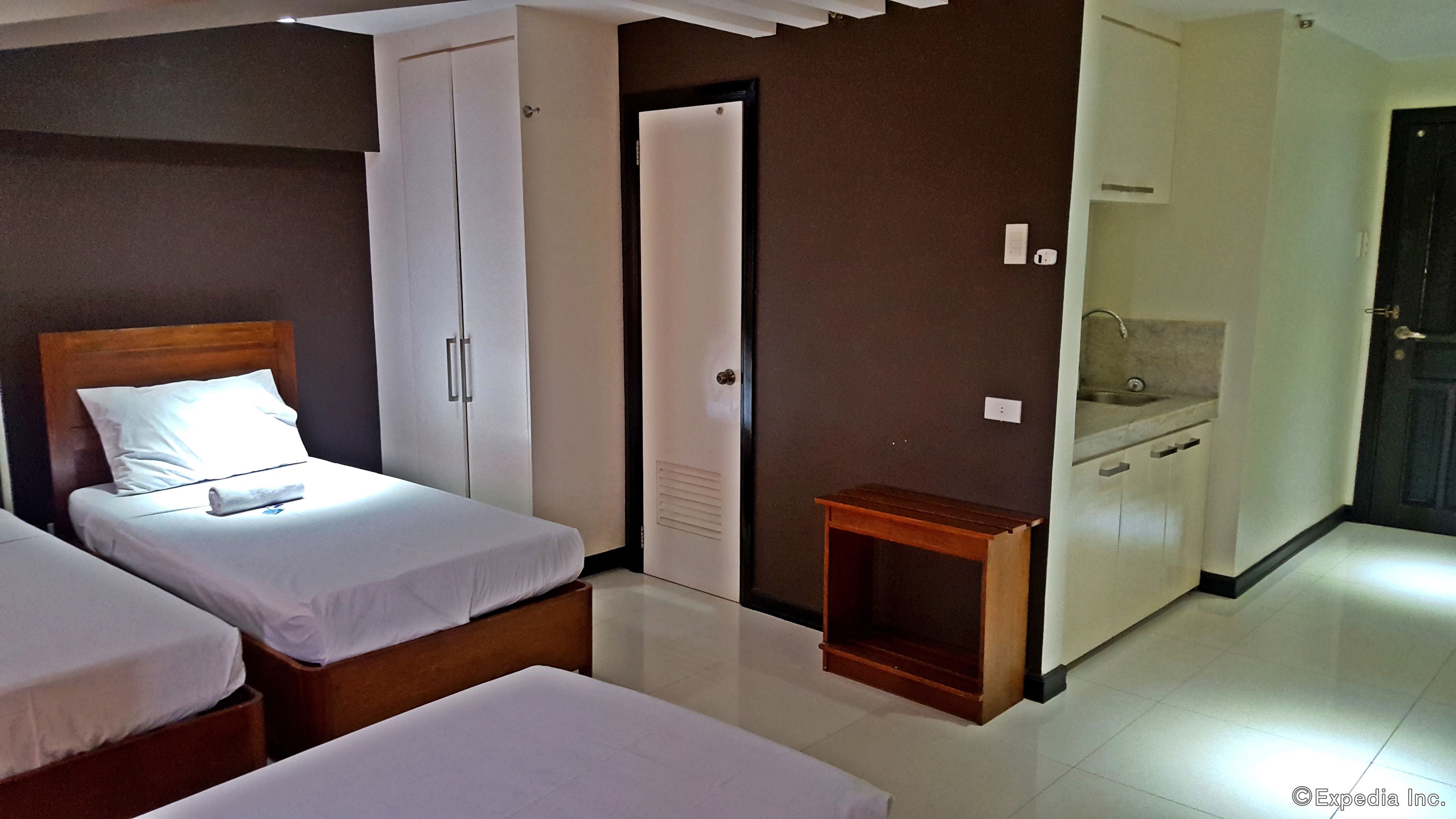 Deluxe Room (Quadruple)