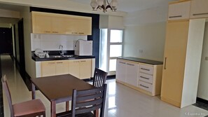 Penthouse | Essbereich im Zimmer