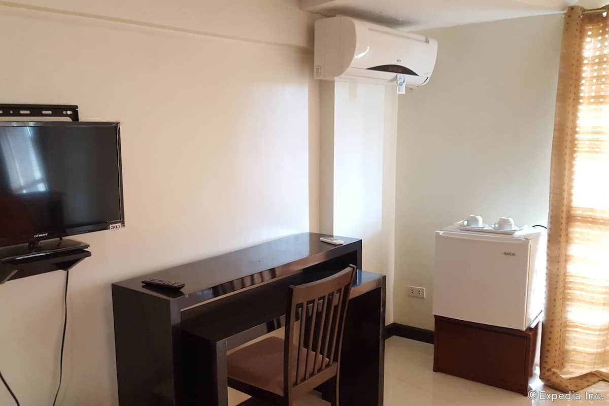 Deluxe Room (Triple) | Room amenity