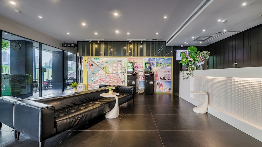 チェック イン エクスプレス 高雄 ラブ リバー (雀客快捷高雄愛河)