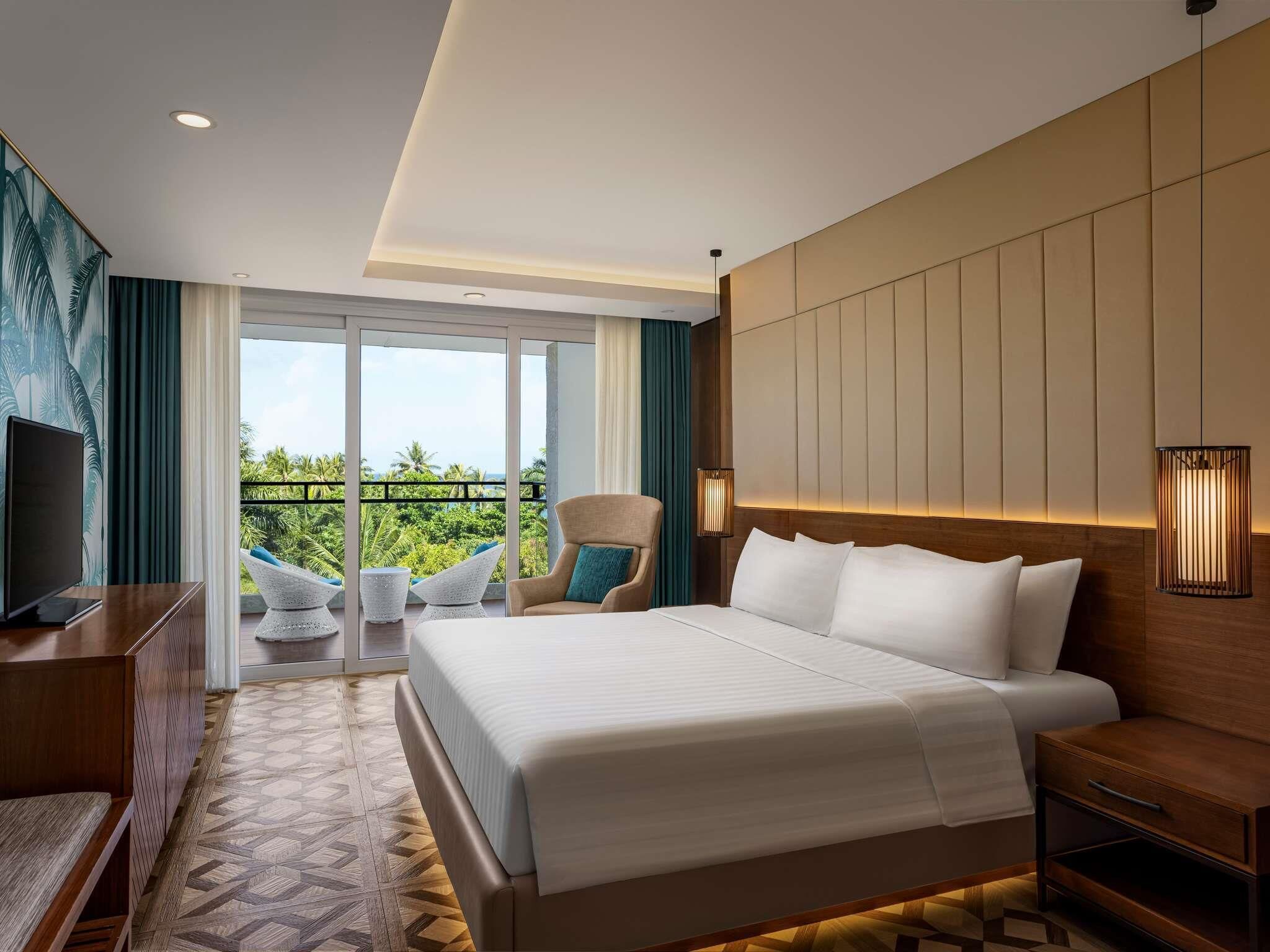 Superior kamer, 1 kingsize bed | Een kluis op de kamer, individueel gedecoreerd, individueel gemeubileerd