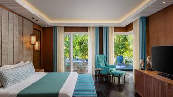 Villa (Sol Marina) | In-room safe, individually decorated, individually furnished, desk