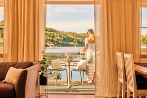 4 Schlafzimmer, Schreibtisch, schallisolierte Zimmer