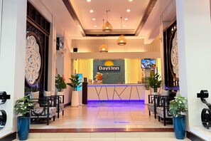 Reception - Days Inn by Wyndham Patong Beach Phuket (Patong)