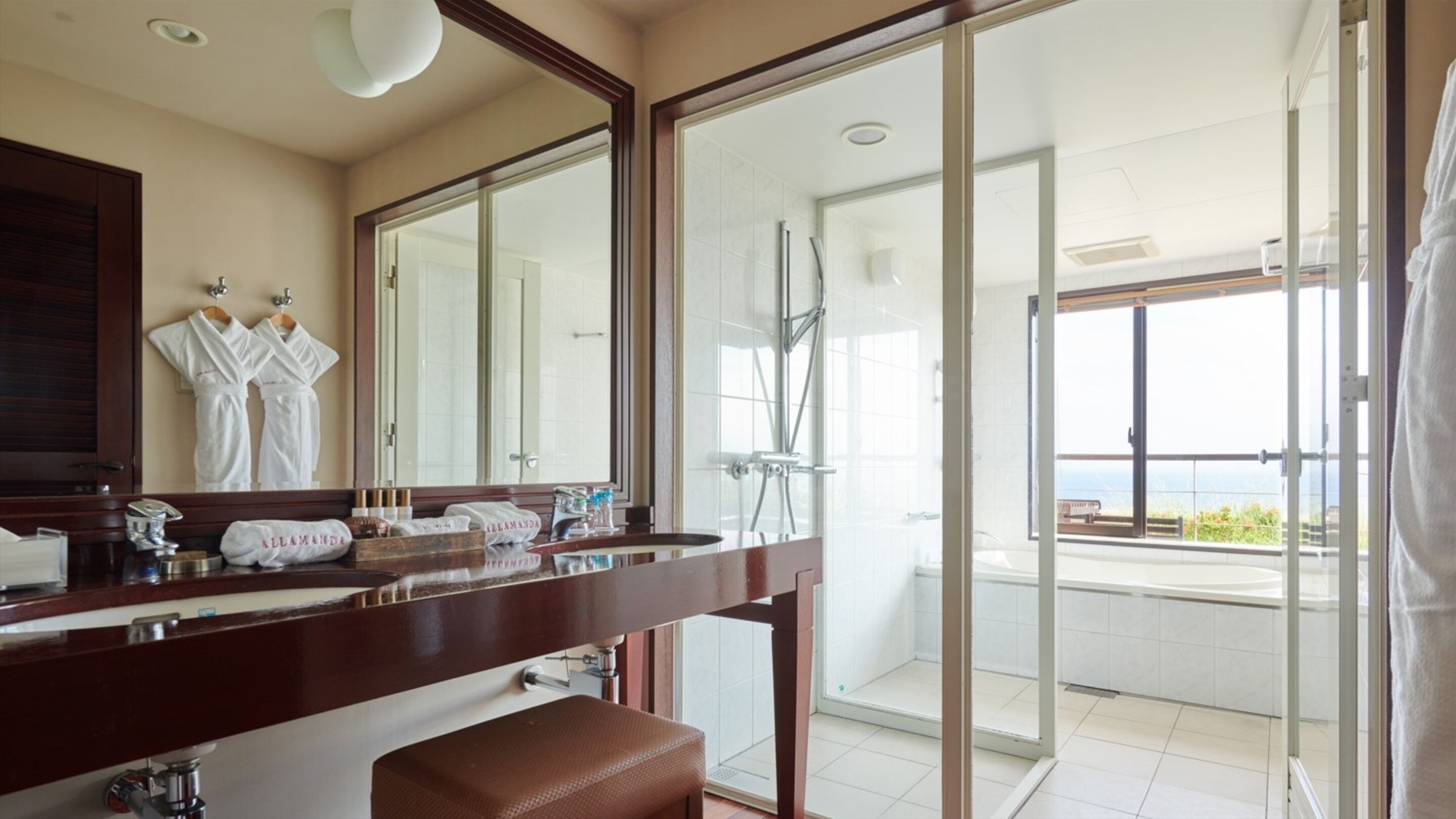 separate bathtub and shower, deep-soaking bathtub, free toiletries