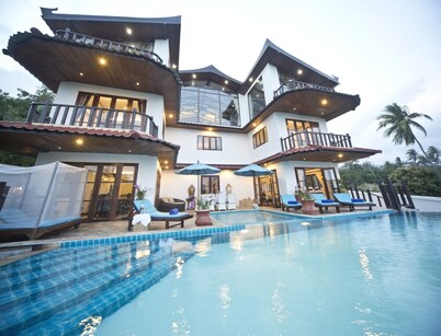 Paradise Island Estate