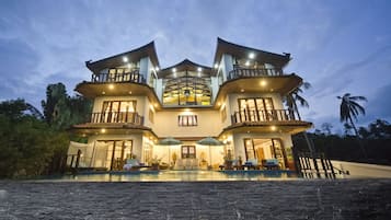 Front of property – evening/night