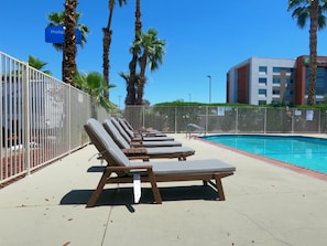 Seasonal outdoor pool, sun loungers