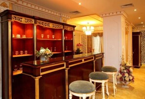 Bar (on property) - Wanfu International Hotel (Xianyang)