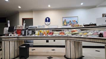 Bao gồm bữa sáng buffet hàng ngày