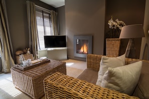 Suite Luxe | Minibar, coffres-forts dans les chambres, décoration personnalisée