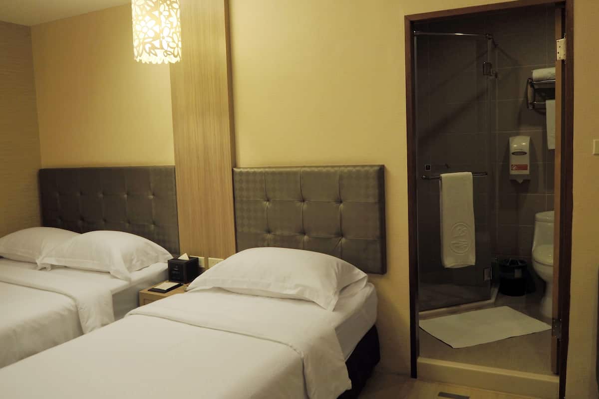 Down comforters, desk, blackout drapes, free WiFi